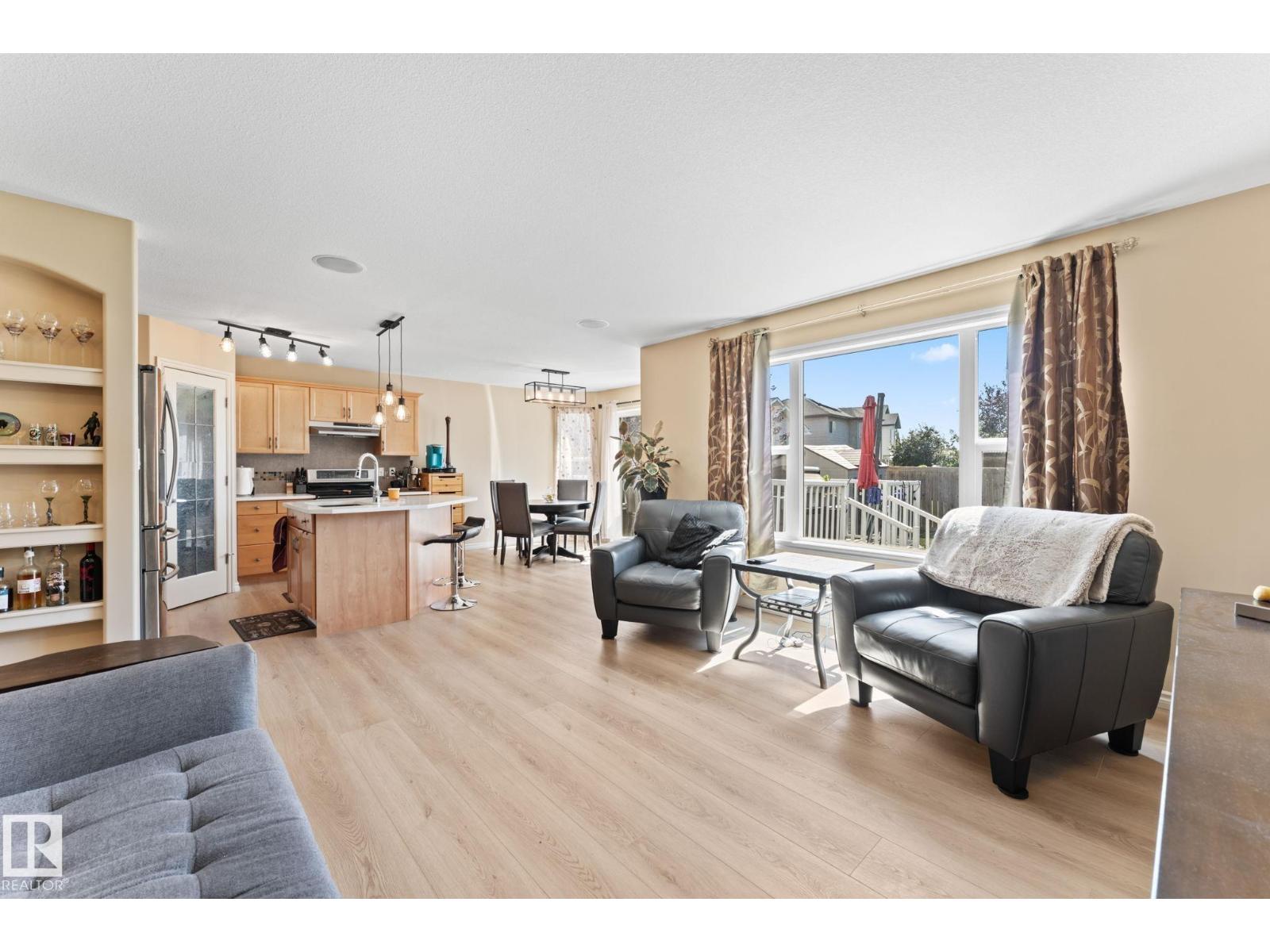 Photo 12 of 11241 167 A Av Nw, Edmonton AB
