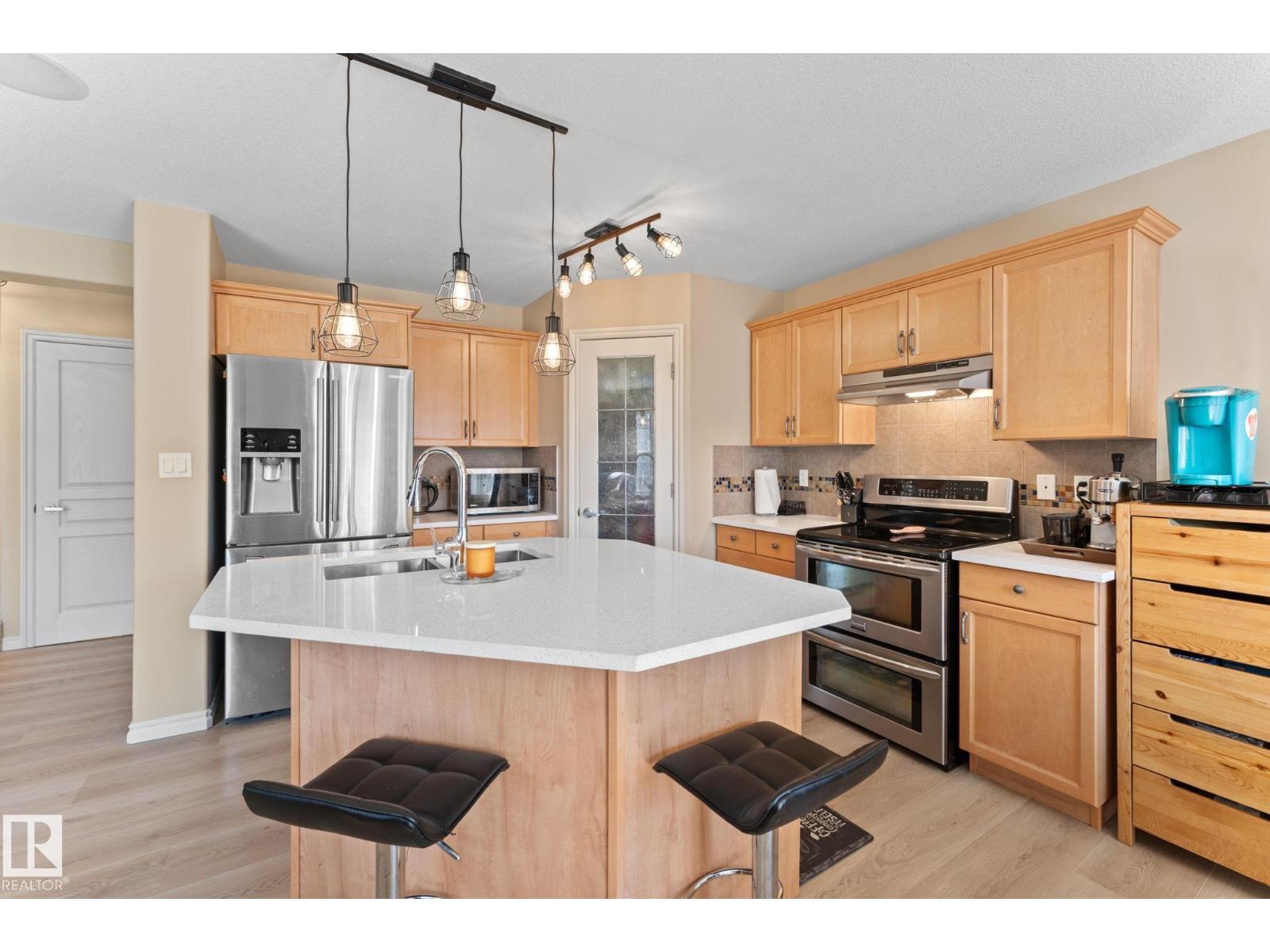 Photo 15 of 11241 167 A Av Nw, Edmonton AB