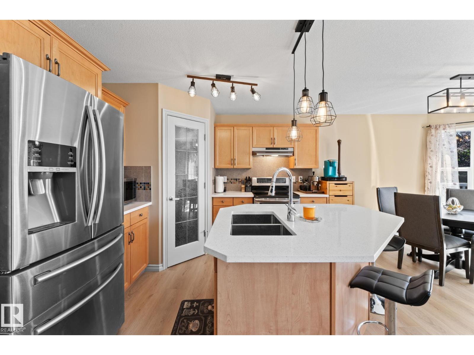 Photo 16 of 11241 167 A Av Nw, Edmonton AB