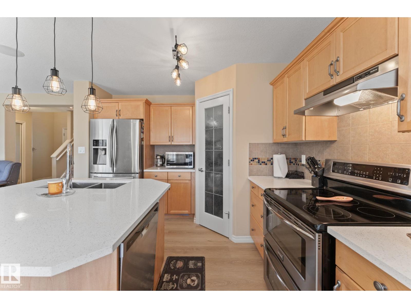 Photo 17 of 11241 167 A Av Nw, Edmonton AB
