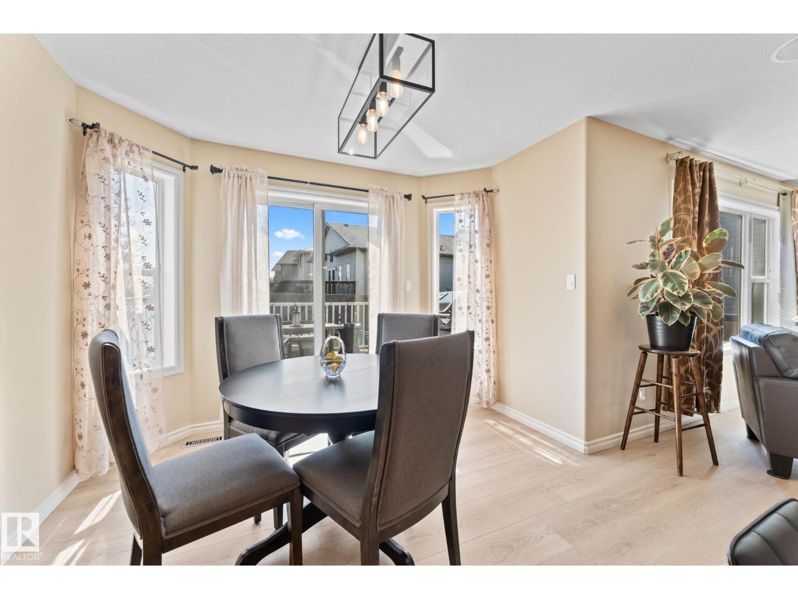 Photo 20 of 11241 167 A Av Nw, Edmonton AB