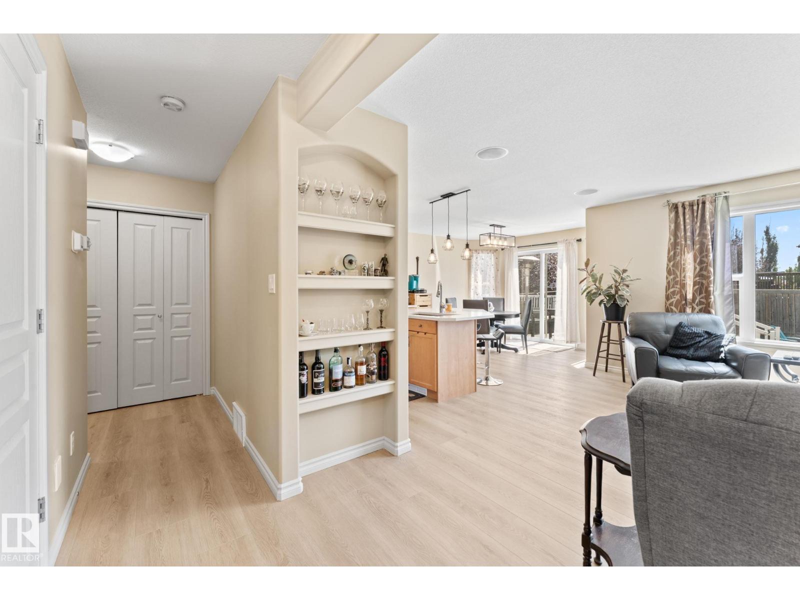 Photo 9 of 11241 167 A Av Nw, Edmonton AB