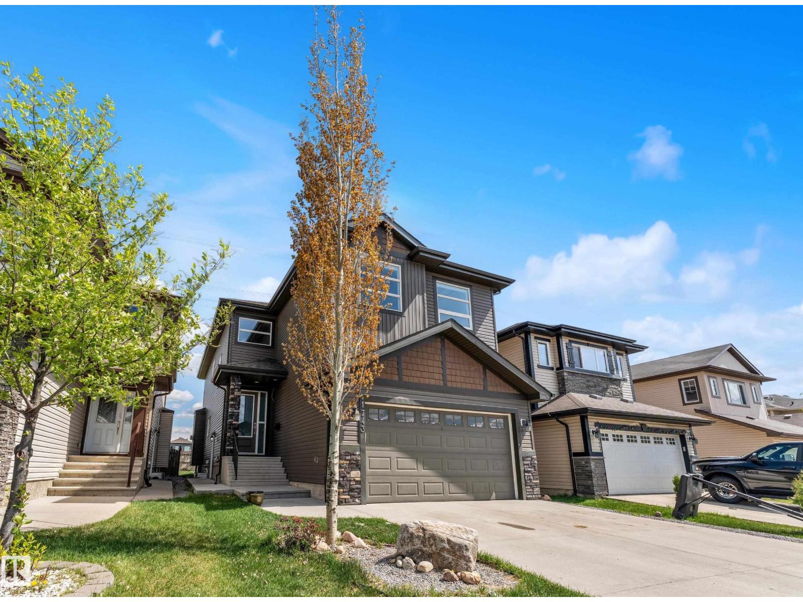 Photo 44 of 1743 28 St Nw, Edmonton AB