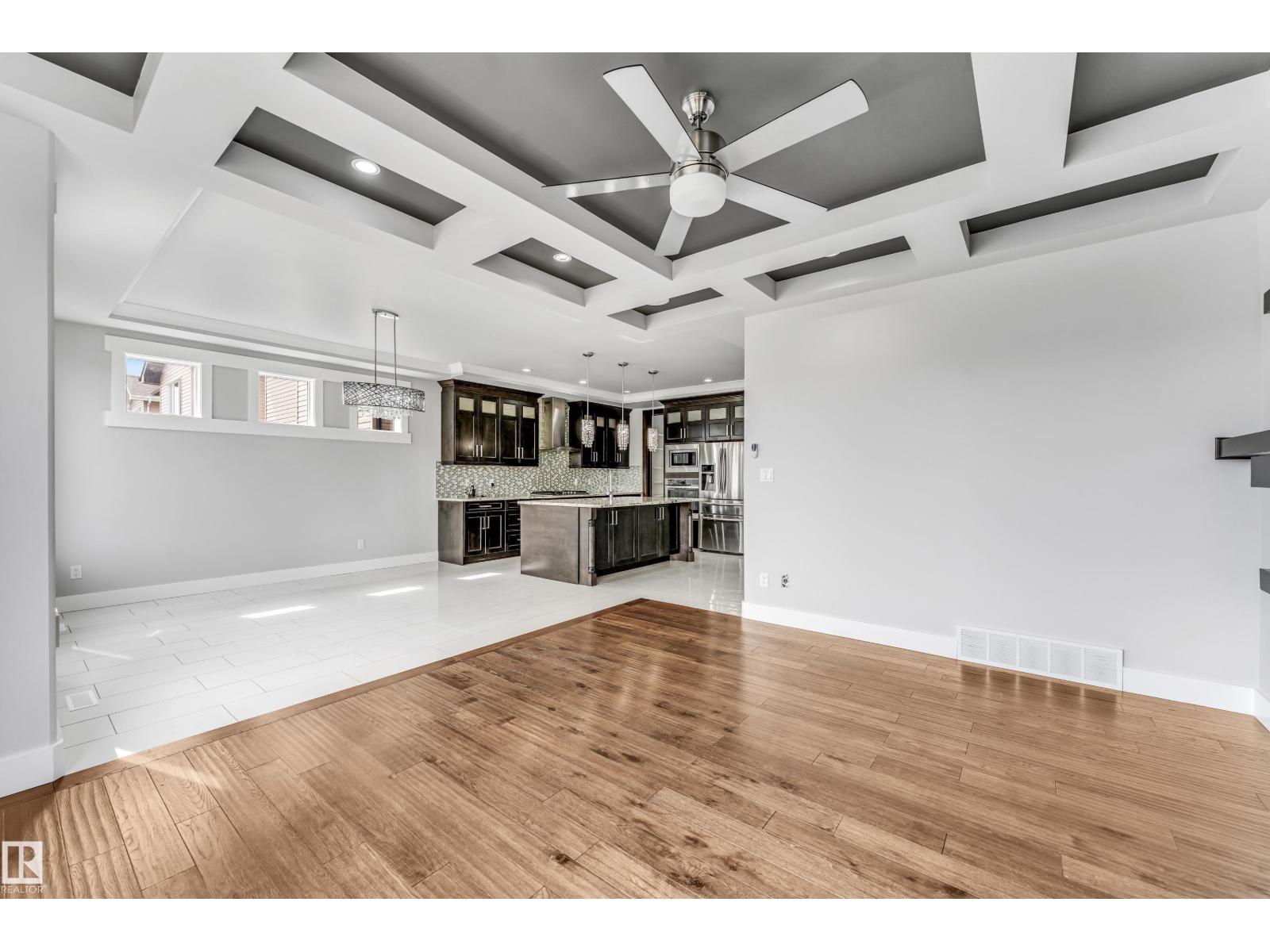 Photo 4 of 1743 28 St Nw, Edmonton AB