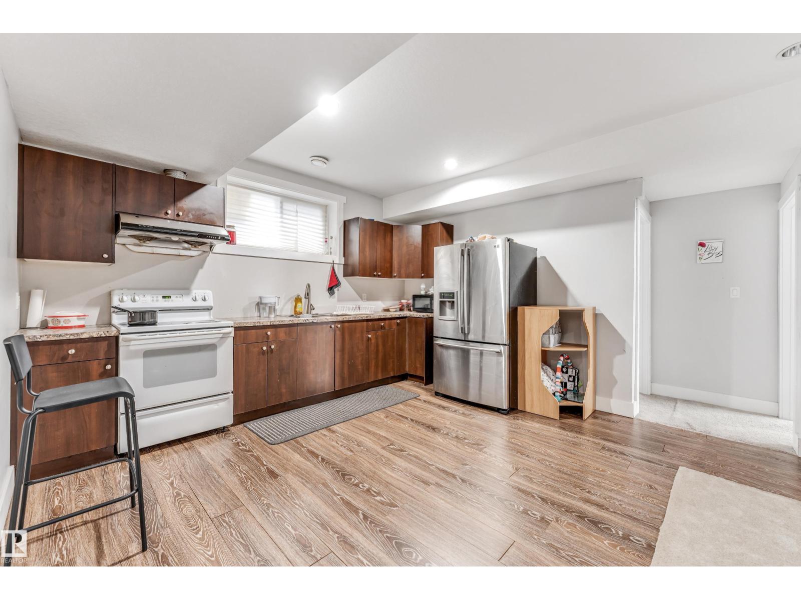 Photo 57 of 1743 28 St Nw, Edmonton AB