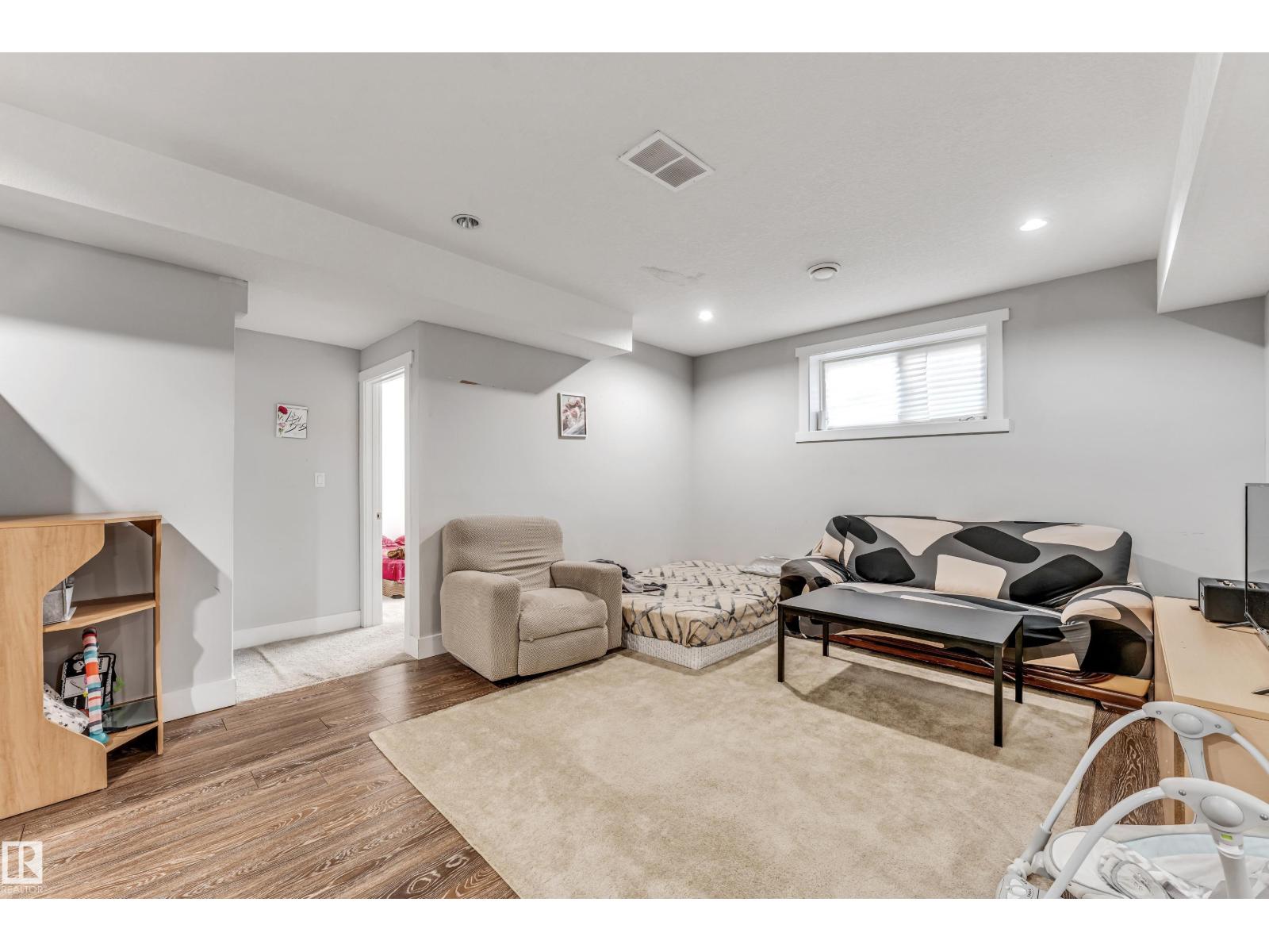Photo 51 of 1743 28 St Nw, Edmonton AB