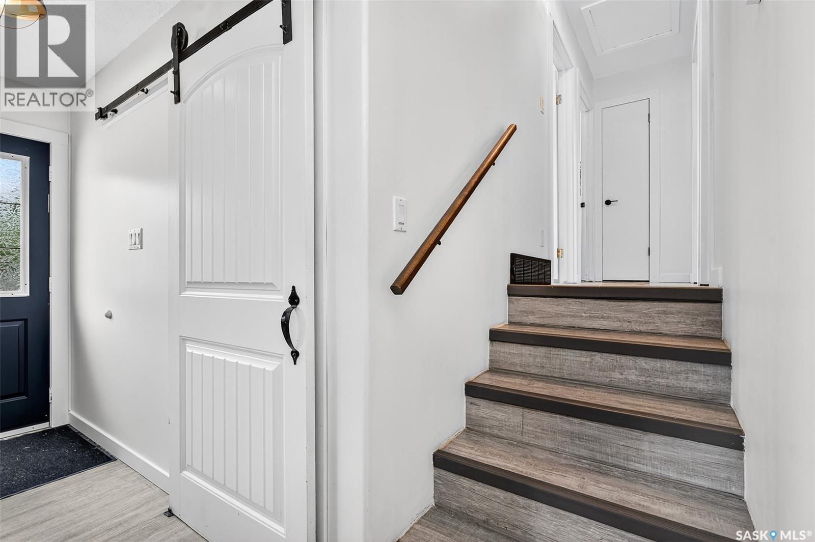 Photo 19 of 1211 Stadacona Street W, Moose Jaw SK