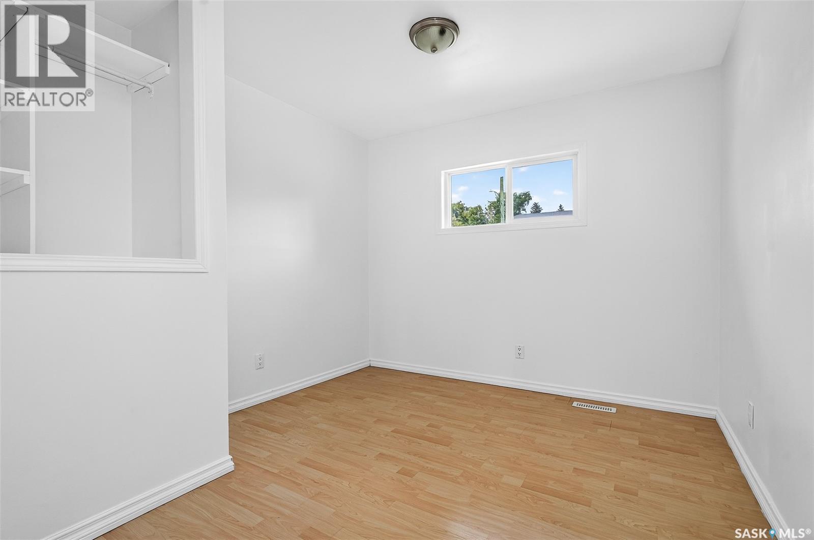 Photo 31 of 1211 Stadacona Street W, Moose Jaw SK