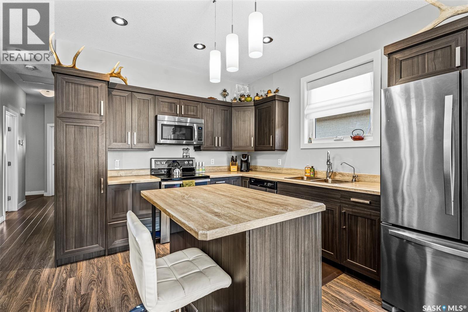 Photo 2 of 72 Brigham Road, Moose Jaw SK