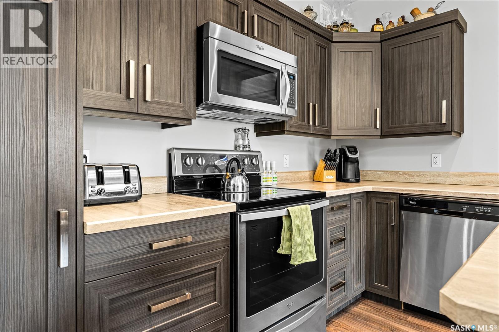 Photo 9 of 72 Brigham Road, Moose Jaw SK