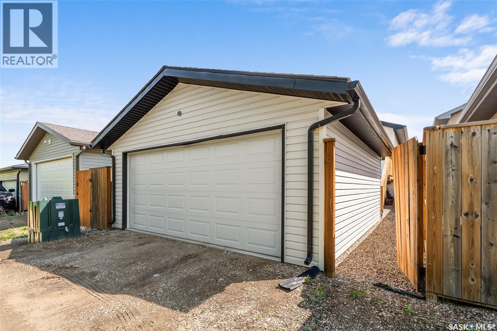 Photo 12 of 72 Brigham Road, Moose Jaw SK