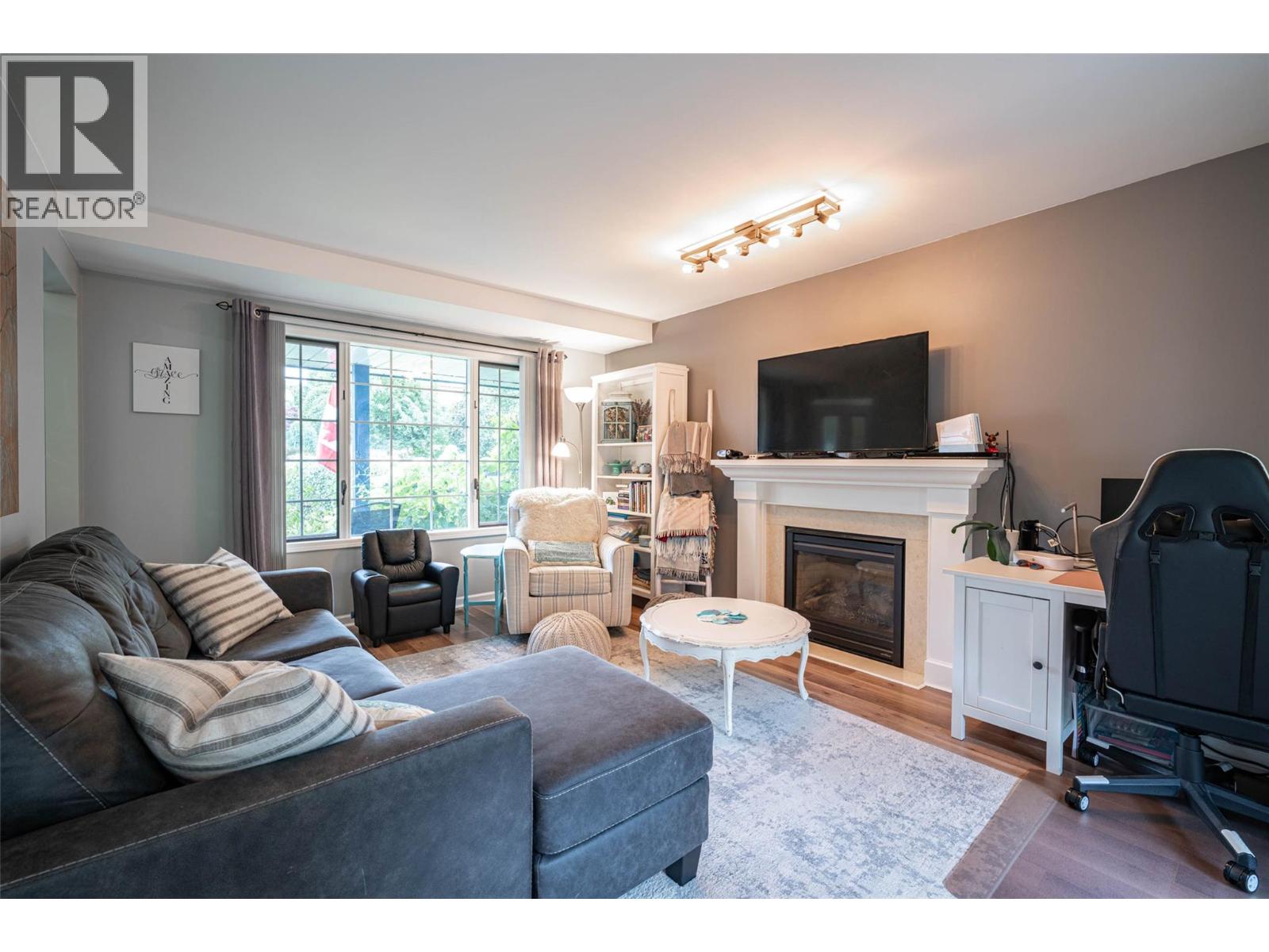 Photo 18 of 53 Preston Crescent, Enderby BC