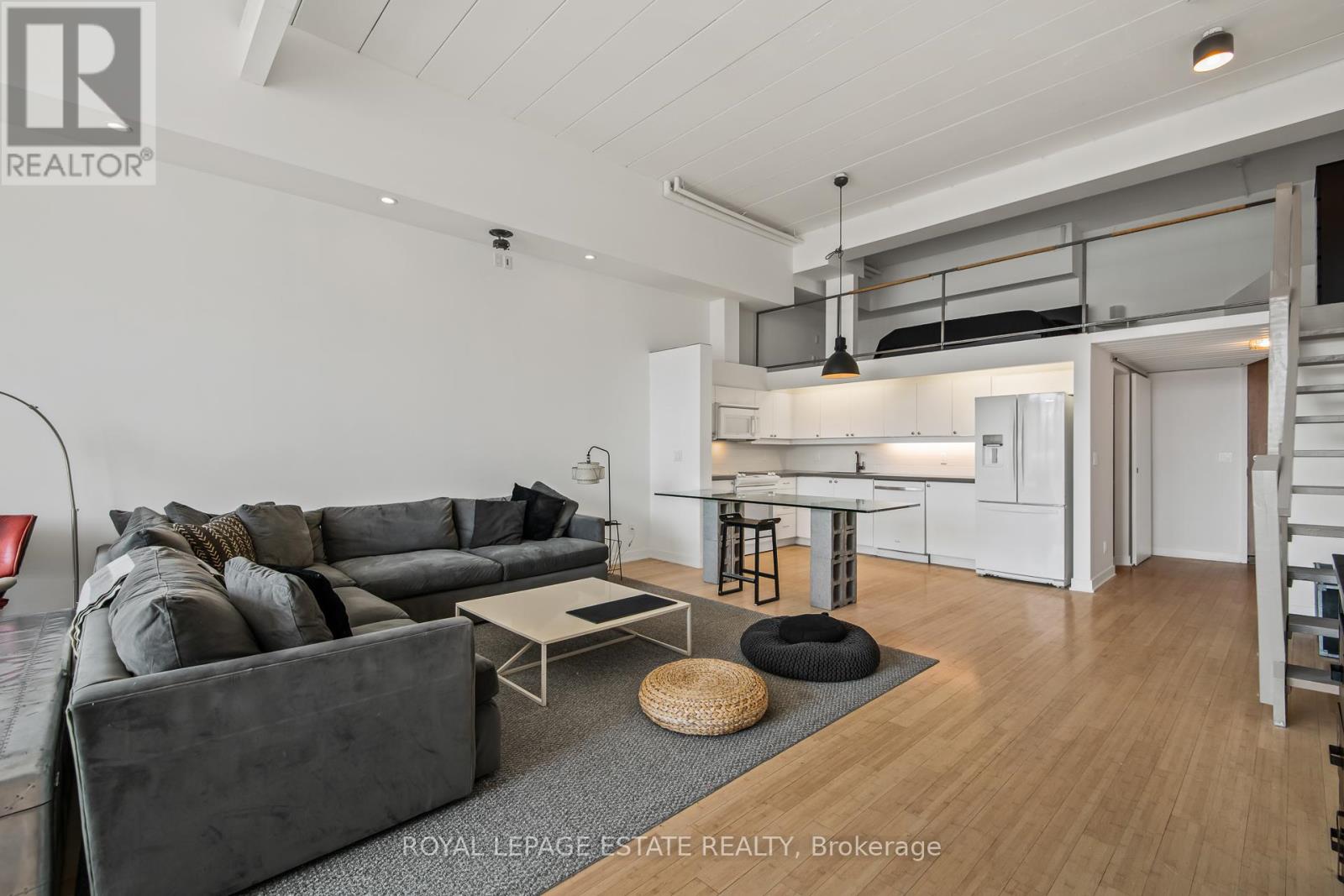 Photo 15 of 301 160 Baldwin Street, Toronto ON