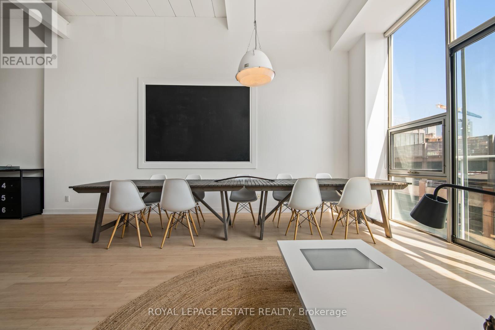 Photo 25 of 301 160 Baldwin Street, Toronto ON