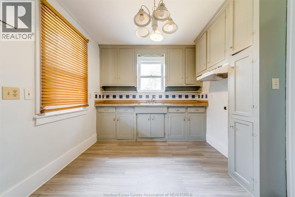 Photo 25 of 446 48 Newbury Street, Windsor ON