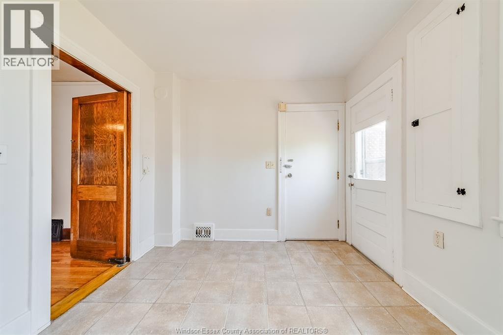 Photo 29 of 446 48 Newbury Street, Windsor ON