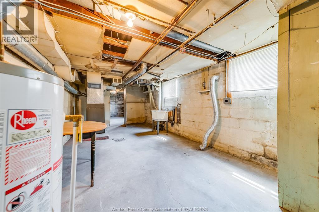 Photo 4 of 446 48 Newbury Street, Windsor ON