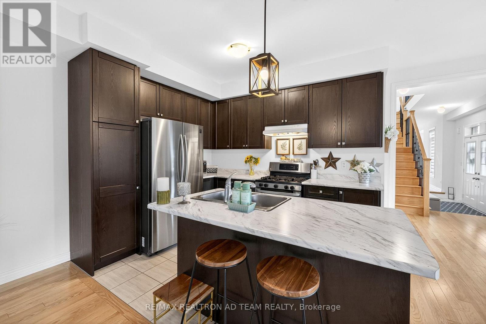 Photo 19 of 1153 Enchanted Crescent, Pickering ON