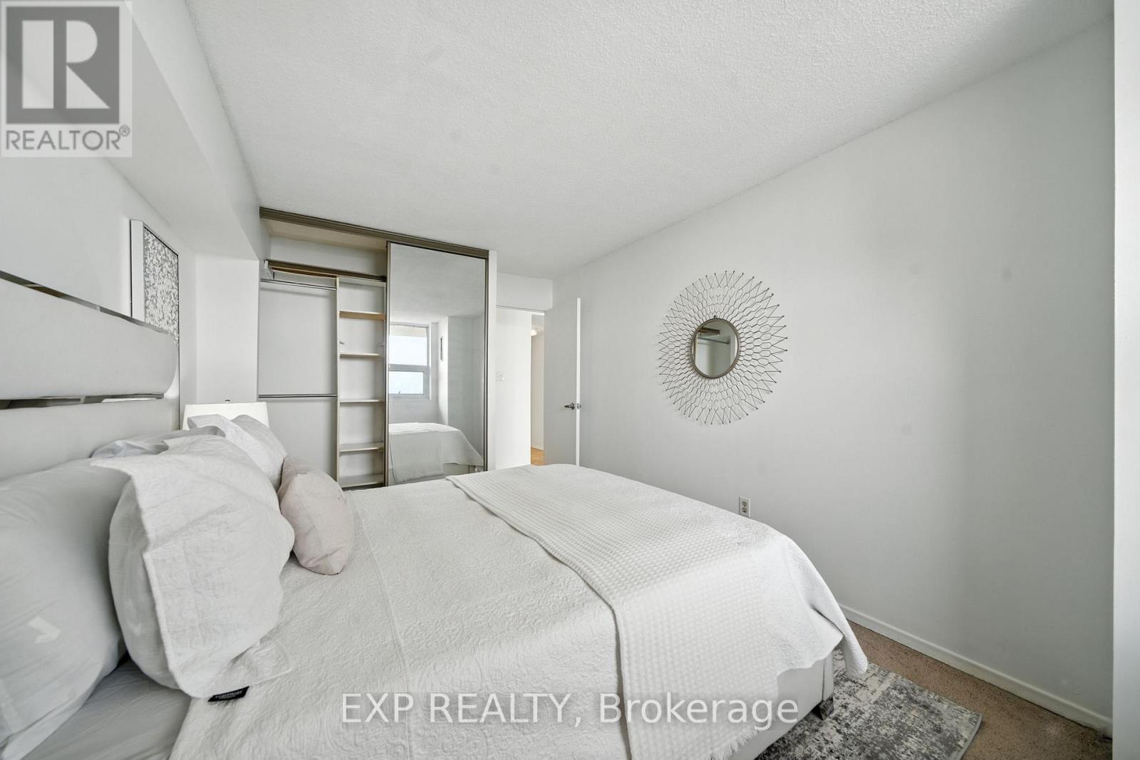 Photo 32 of 1014 10 Dean Park Road, Toronto ON