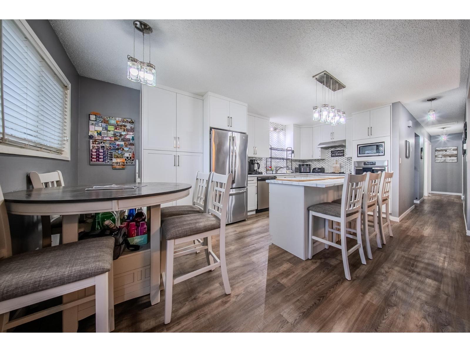 Photo 7 of 45440 Wellington Avenue Chilliwack Proper West, Chilliwack BC