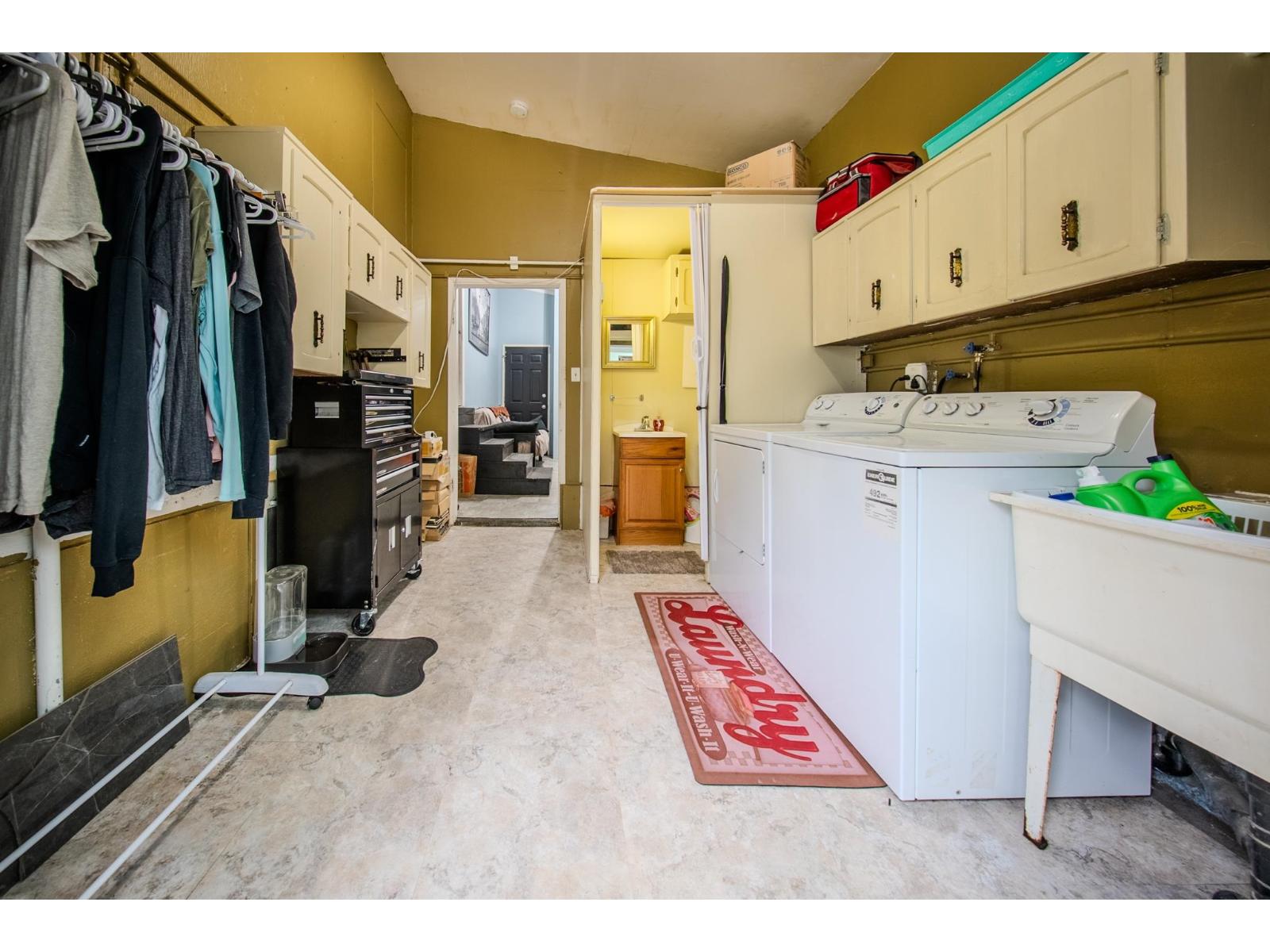 Photo 3 of 45440 Wellington Avenue Chilliwack Proper West, Chilliwack BC