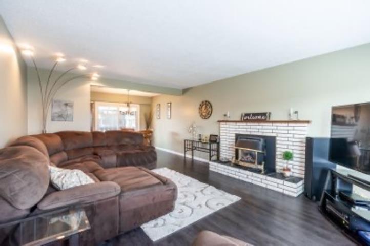 Photo 4 of 2255 Beaver Street, Abbotsford BC