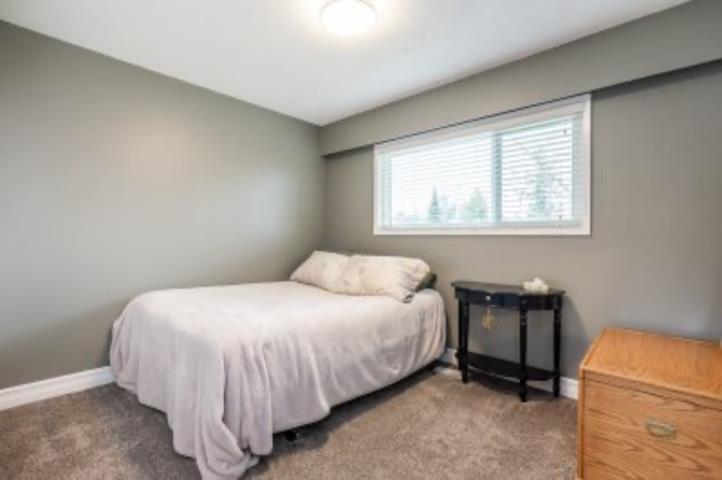 Photo 8 of 2255 Beaver Street, Abbotsford BC