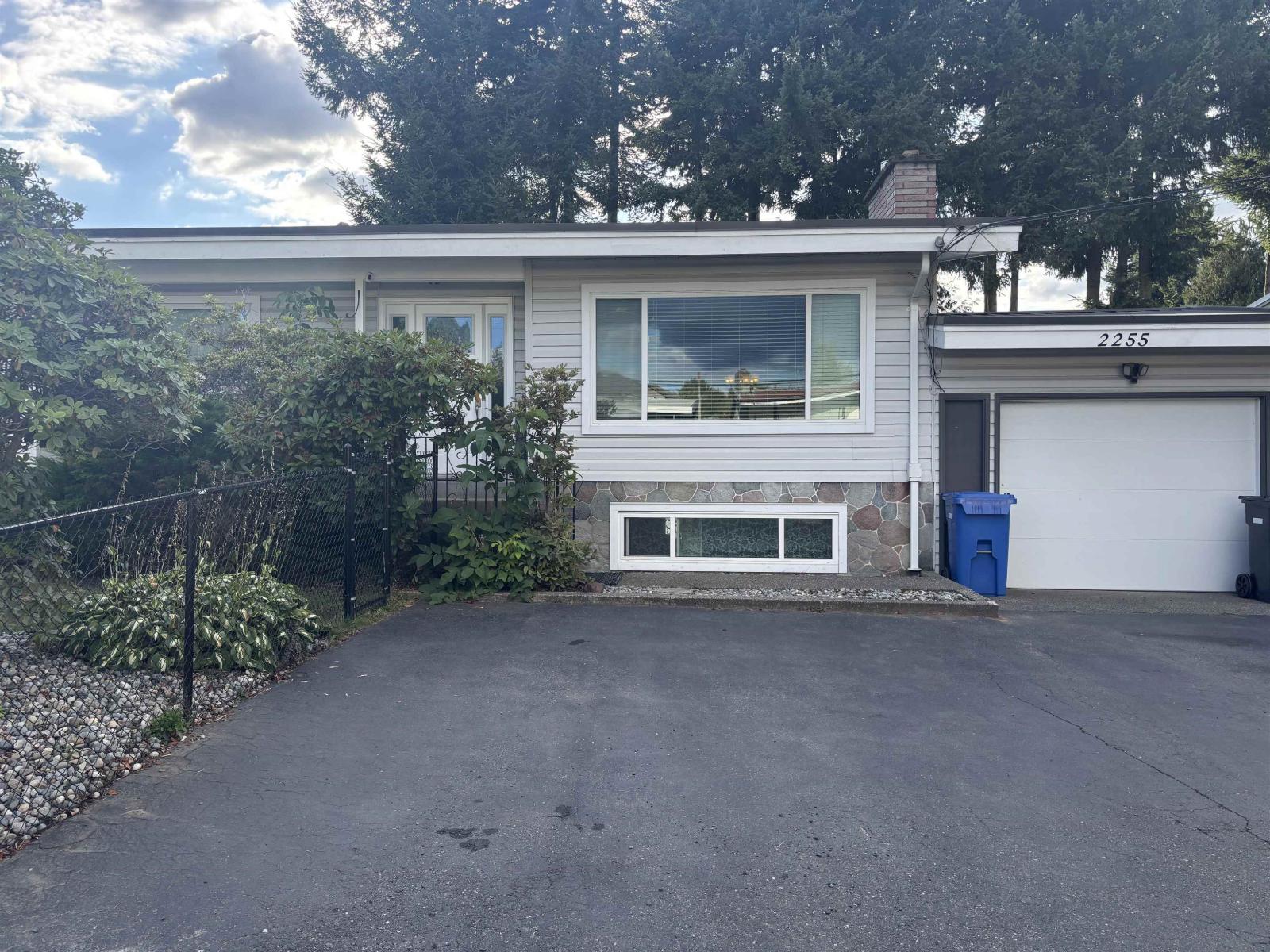 Photo 1 of 2255 Beaver Street, Abbotsford BC