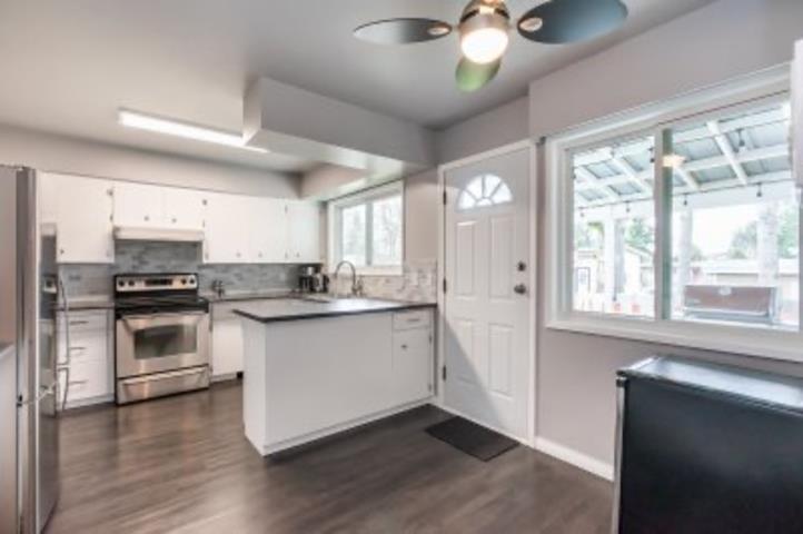 Photo 3 of 2255 Beaver Street, Abbotsford BC