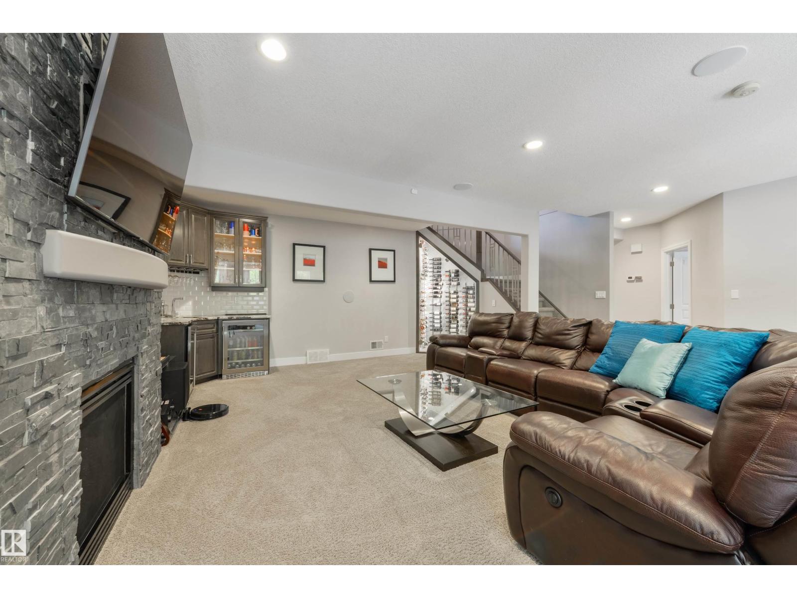 14 PRESTIGE PT NW, Edmonton