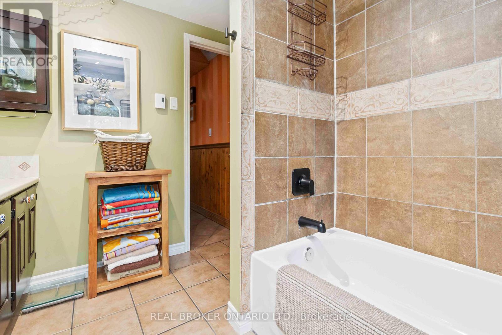 Photo 39 of 190 Woods Road, Ottawa ON