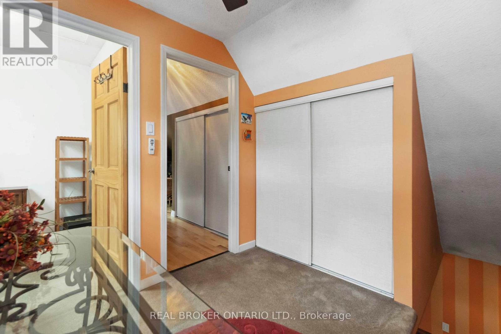 Photo 16 of 190 Woods Road, Ottawa ON
