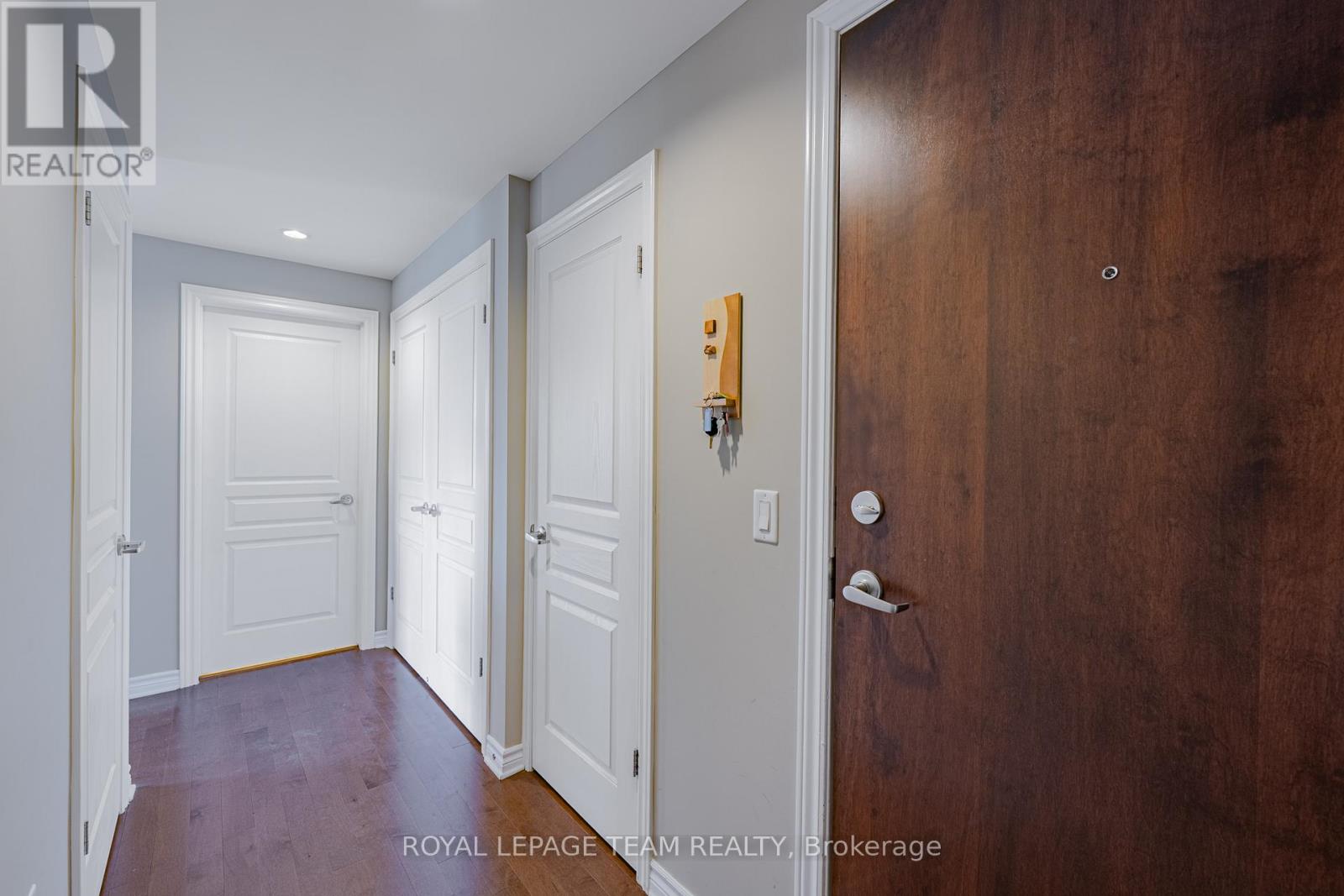 Photo 10 of 304 805 Beauparc Private, Ottawa ON