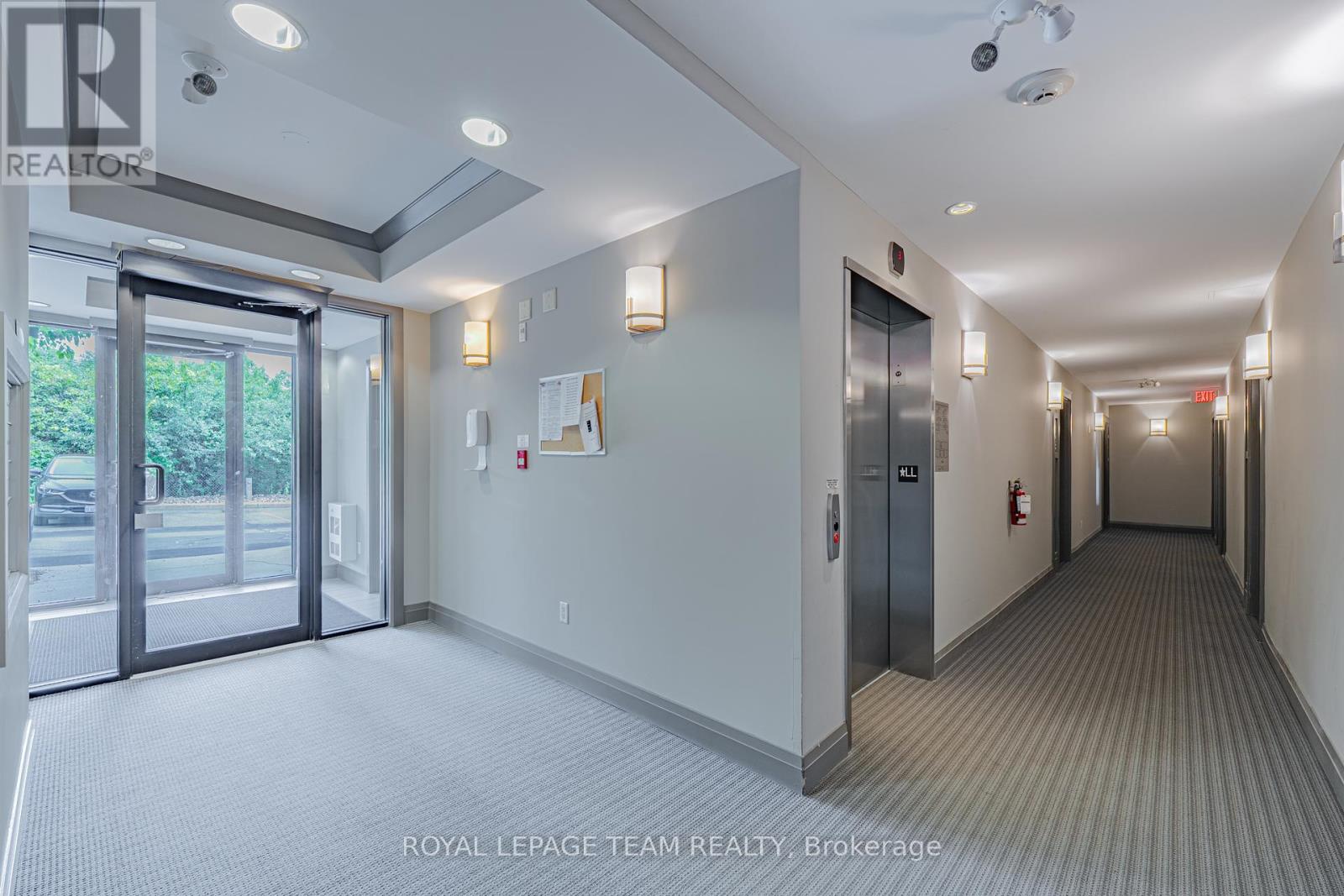 Photo 6 of 304 805 Beauparc Private, Ottawa ON