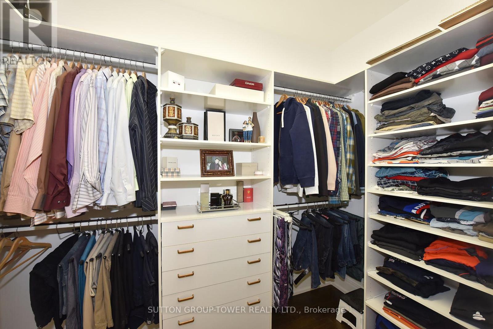 Photo 16 of 71 Delia Place, Vaughan ON