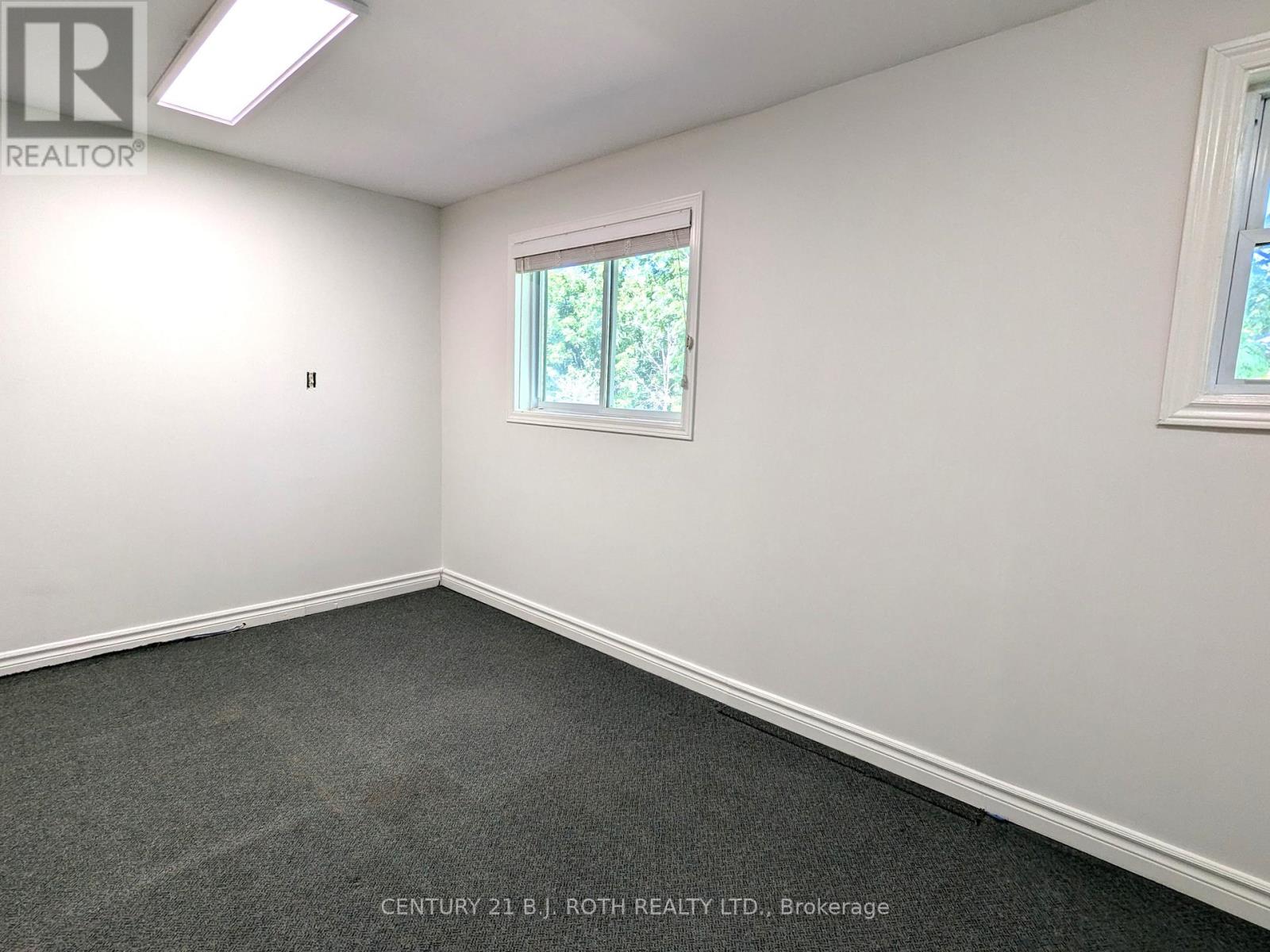 Photo 22 of 888 Innisfil Beach Road, Innisfil ON