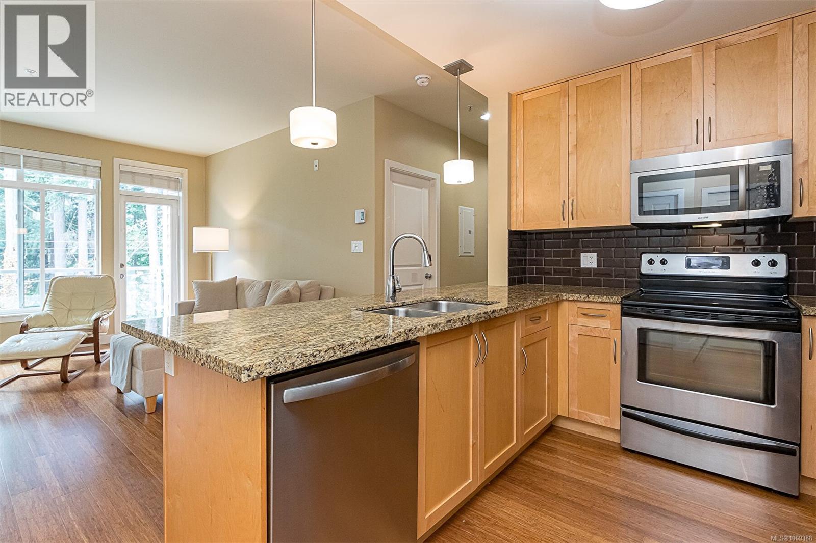 #309 608 FAIRWAY AVE - 10