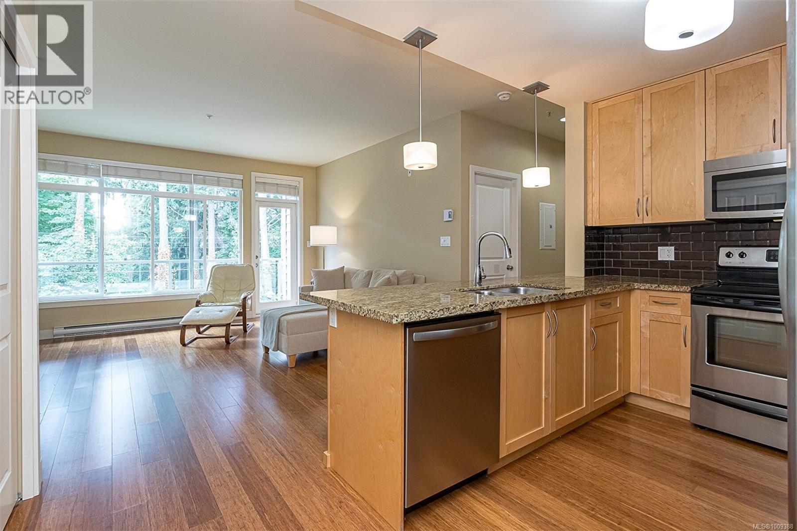 #309 608 FAIRWAY AVE - 6