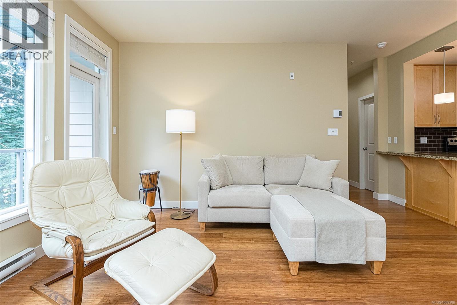 #309 608 FAIRWAY AVE - 7
