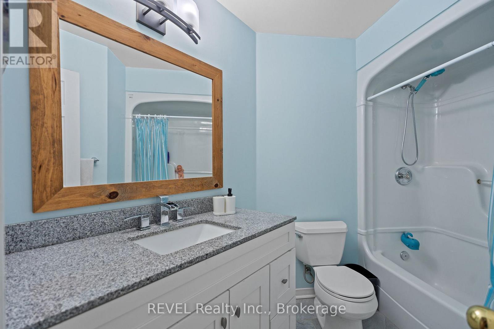 Photo 18 of 566 Albany Street, Fort Erie ON