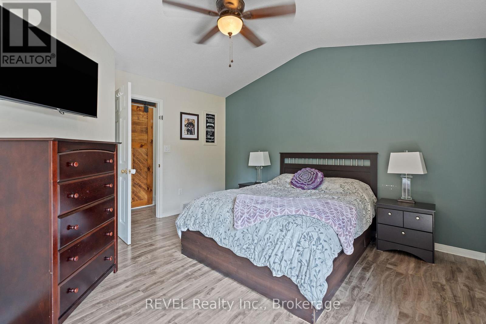 Photo 20 of 566 Albany Street, Fort Erie ON