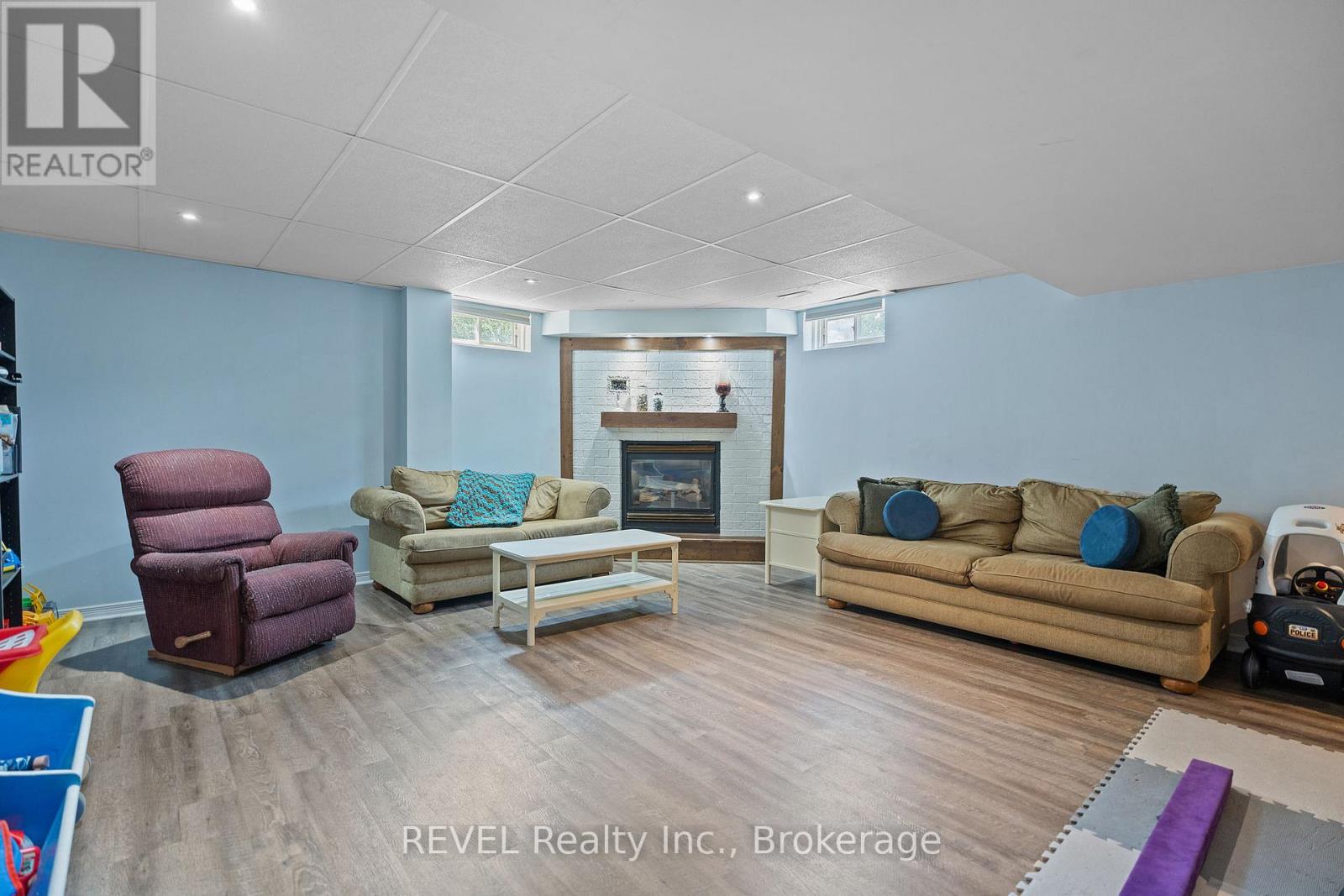 Photo 24 of 566 Albany Street, Fort Erie ON