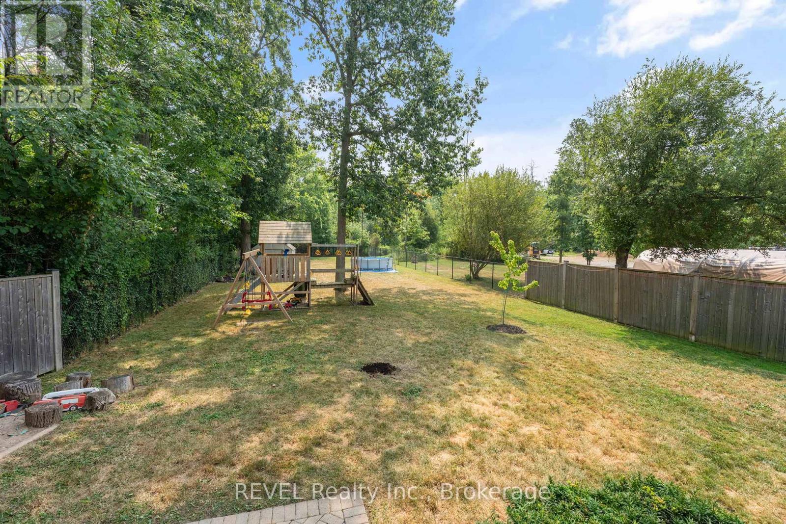Photo 35 of 566 Albany Street, Fort Erie ON
