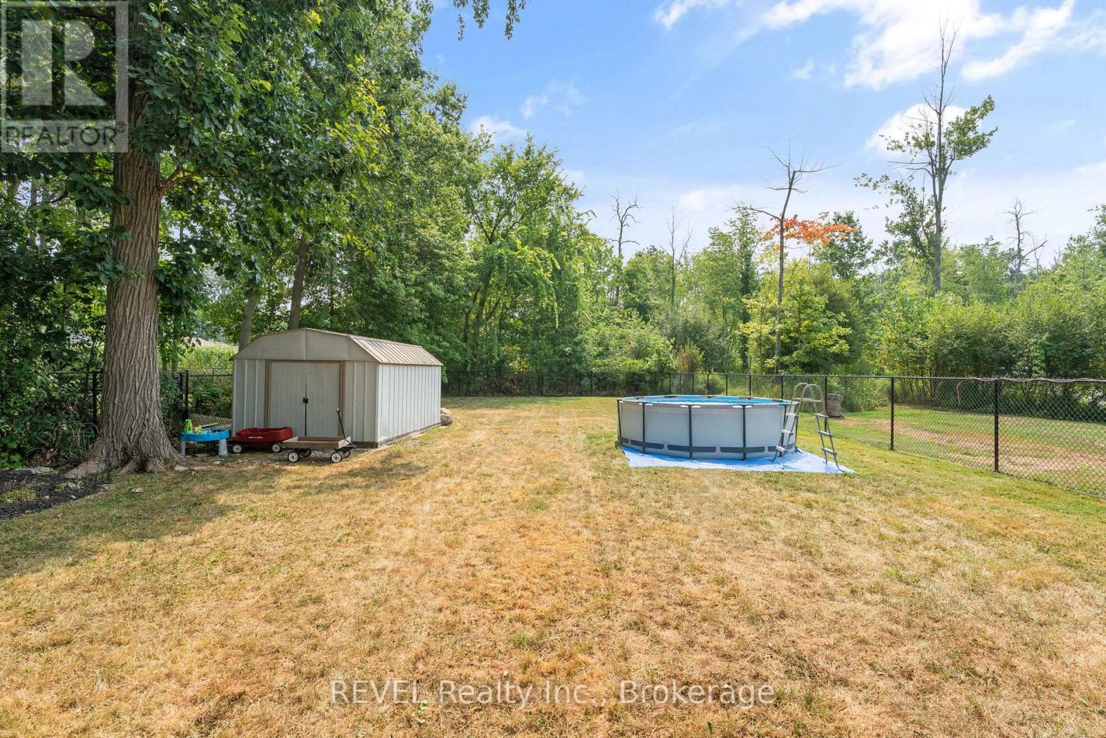 Photo 36 of 566 Albany Street, Fort Erie ON