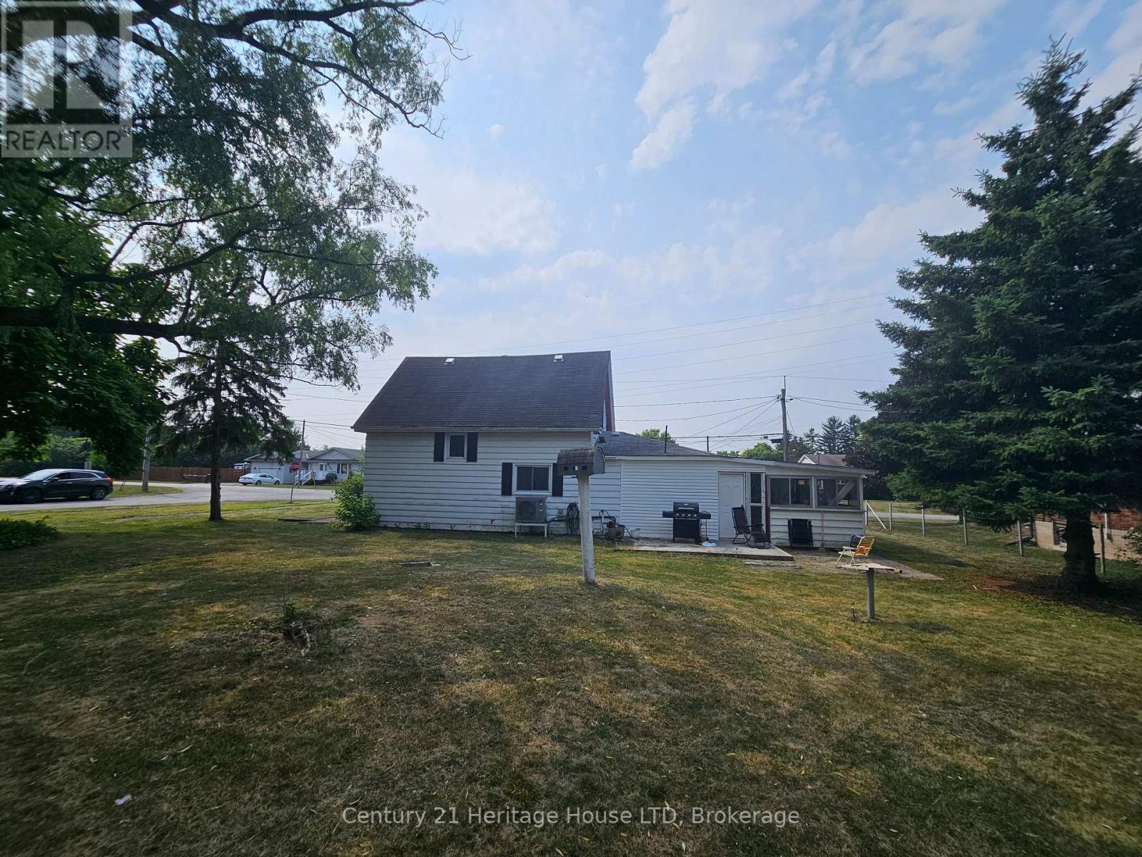 Photo 5 of 1548 Henderson Street, Thorold ON