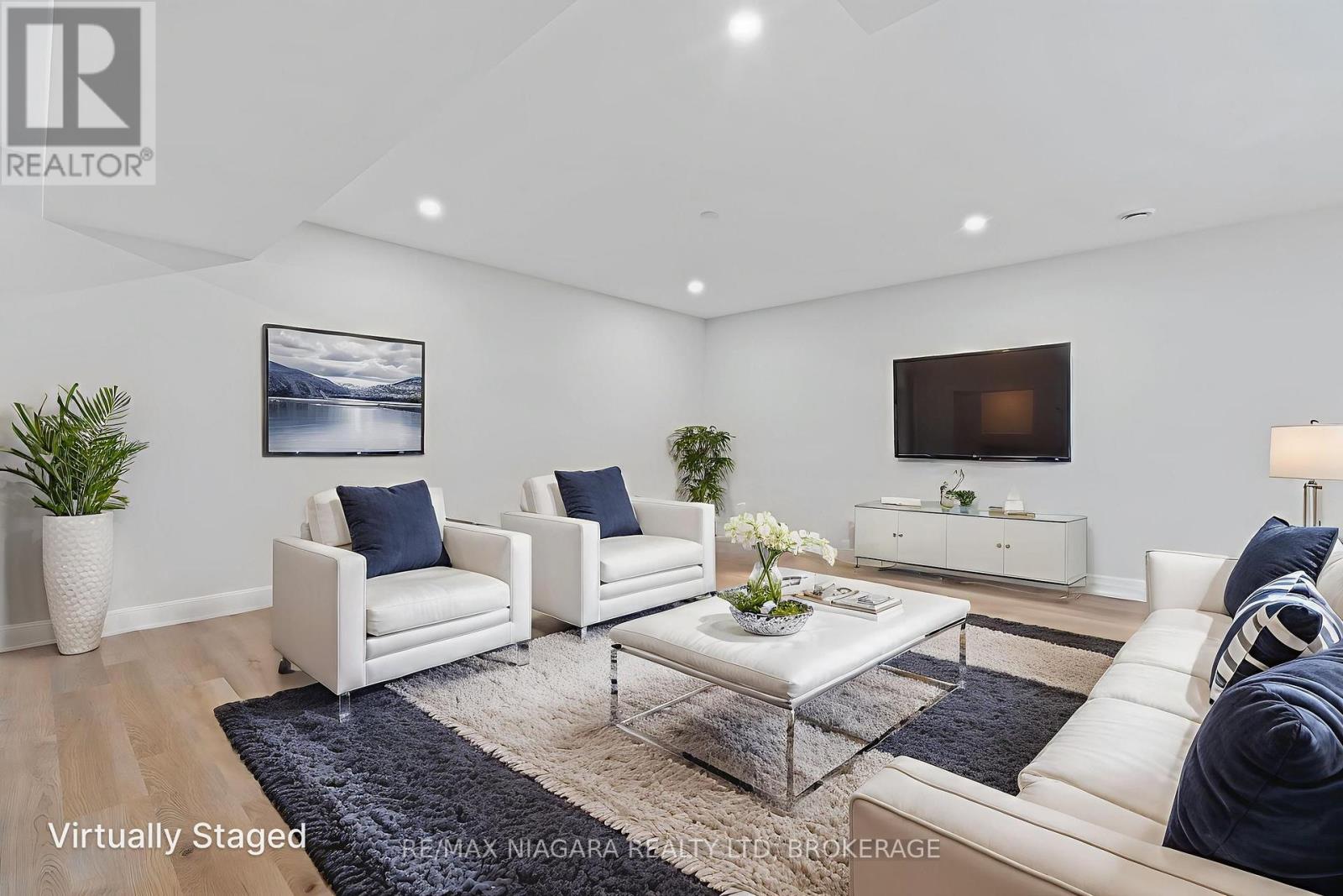 Photo 24 of 107 Millpond Road, Niagaraonthelake ON