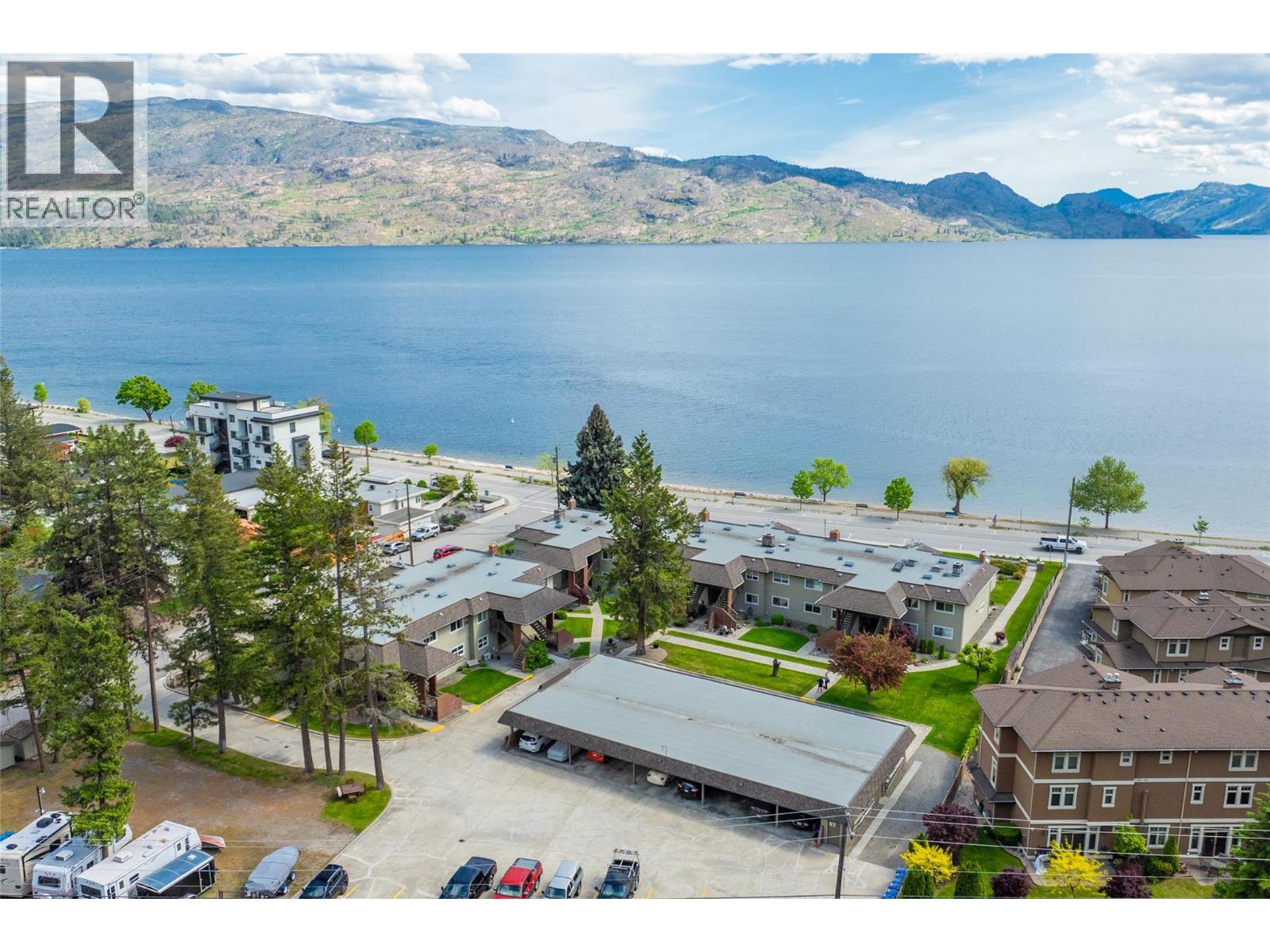 104 4340A Beach Avenue, Peachland