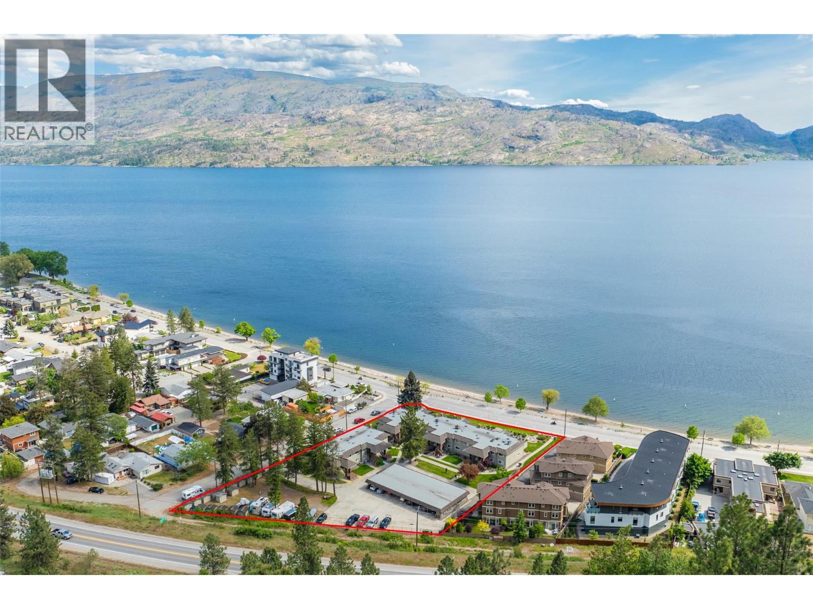 104 4340A Beach Avenue, Peachland