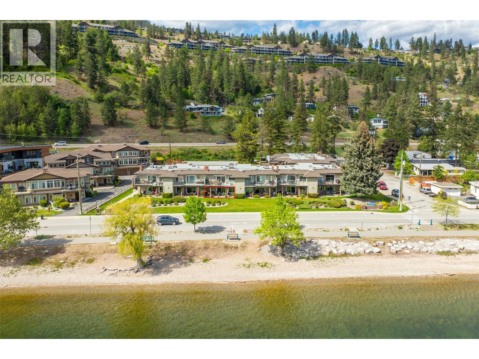 104 4340A Beach Avenue, Peachland