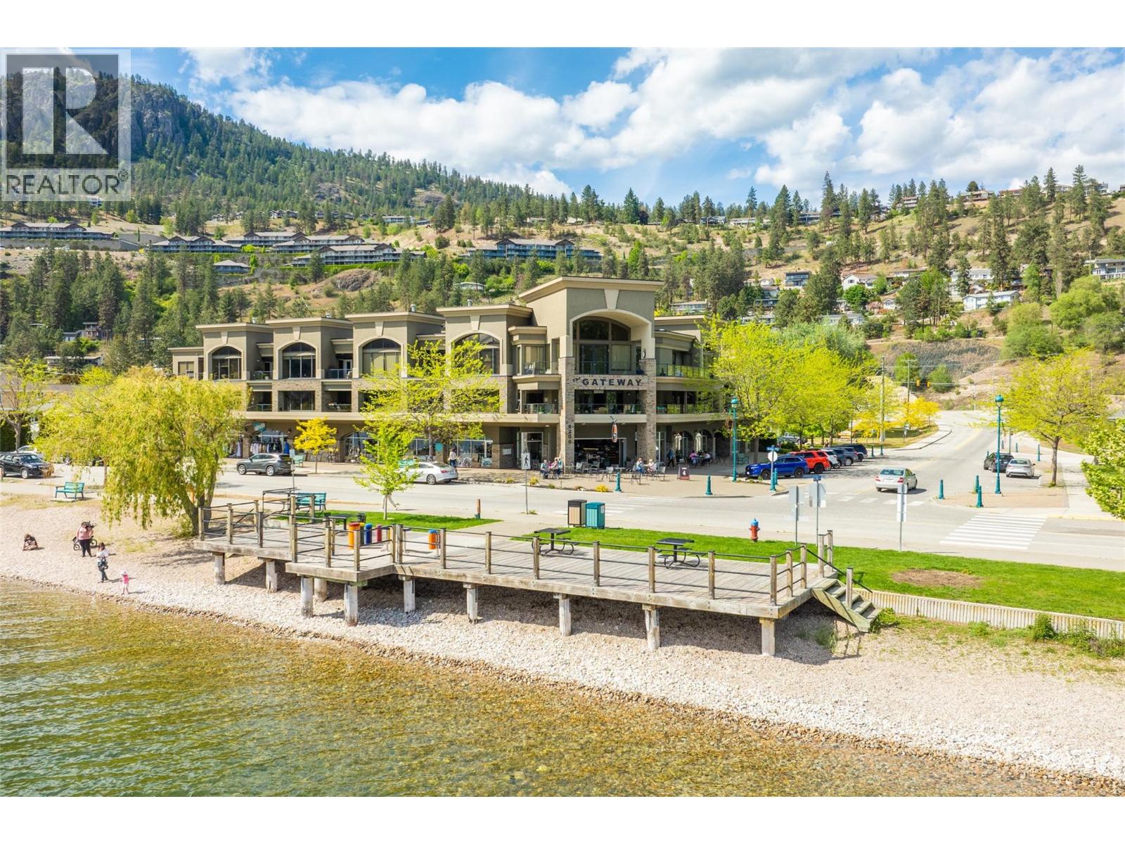 104 4340A Beach Avenue, Peachland